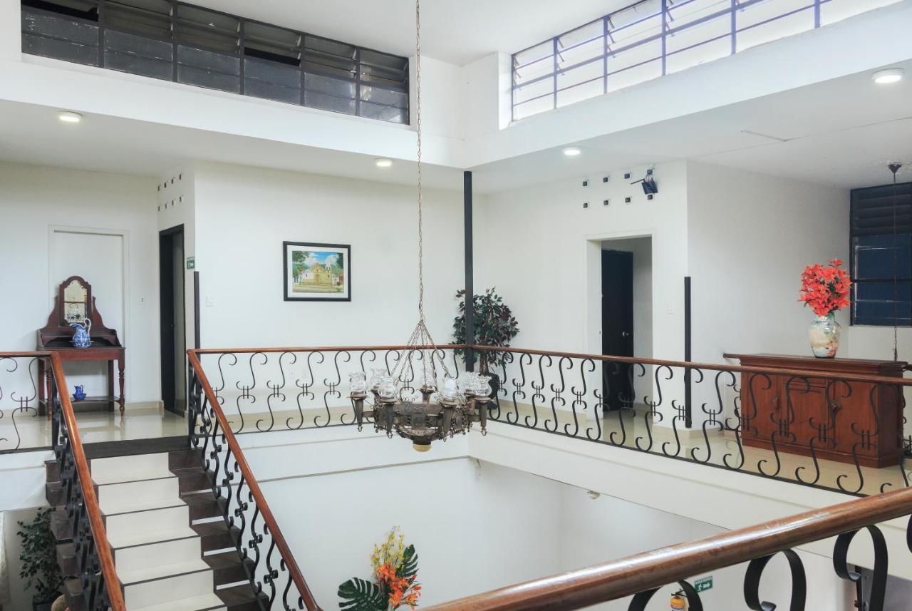 Hotel Colonial Plaza Bucaramanga Exterior photo